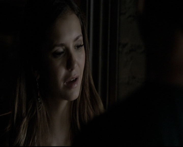 VampireDiariesWorld-dot-nl_6x02YellowLedbetter1257.jpg