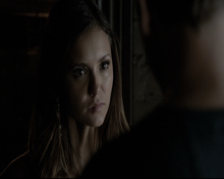 VampireDiariesWorld-dot-nl_6x02YellowLedbetter1262.jpg