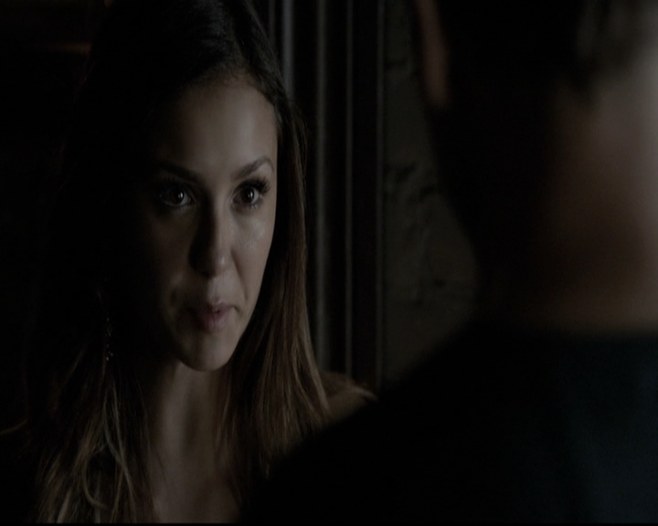 VampireDiariesWorld-dot-nl_6x02YellowLedbetter1266.jpg