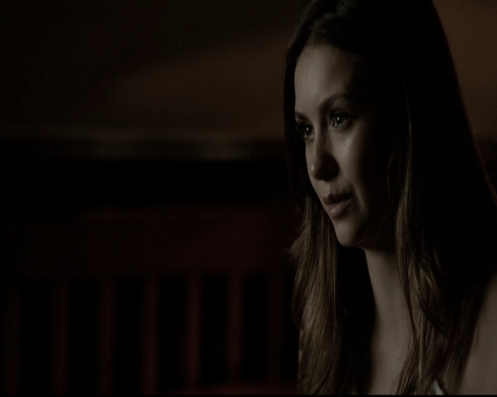 VampireDiariesWorld-dot-nl_6x02YellowLedbetter1783.jpg