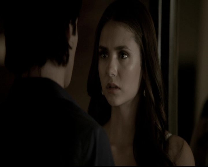 VampireDiariesWorld-dot-nl_6x02YellowLedbetter1789.jpg