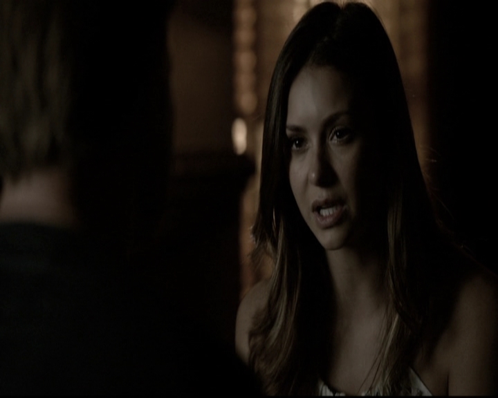 VampireDiariesWorld-dot-nl_6x02YellowLedbetter1794.jpg