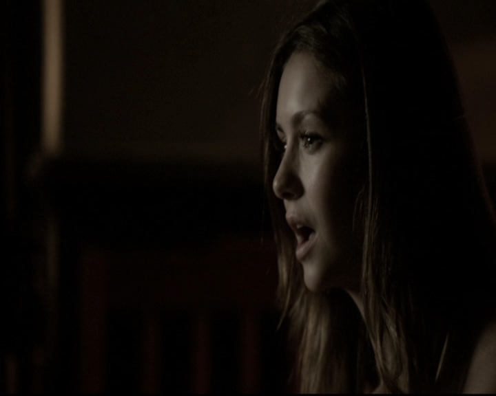 VampireDiariesWorld-dot-nl_6x02YellowLedbetter1823.jpg