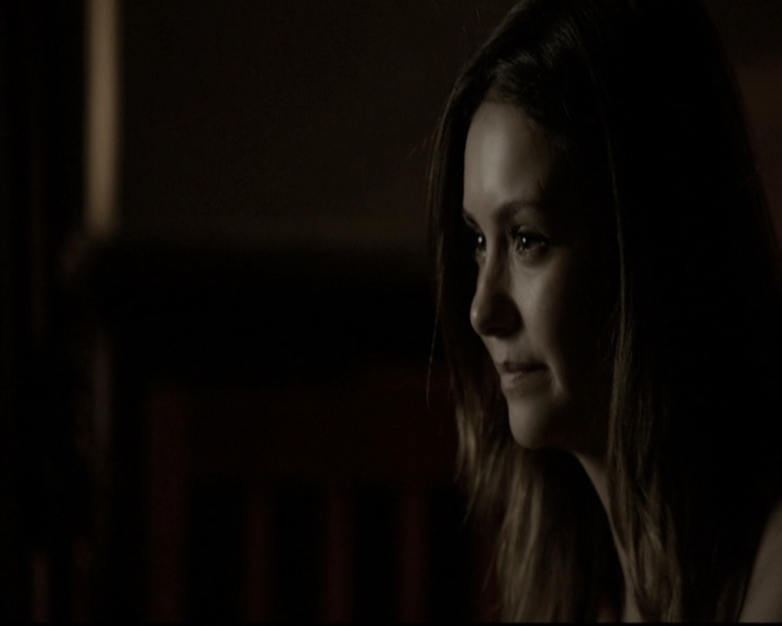 VampireDiariesWorld-dot-nl_6x02YellowLedbetter1824.jpg