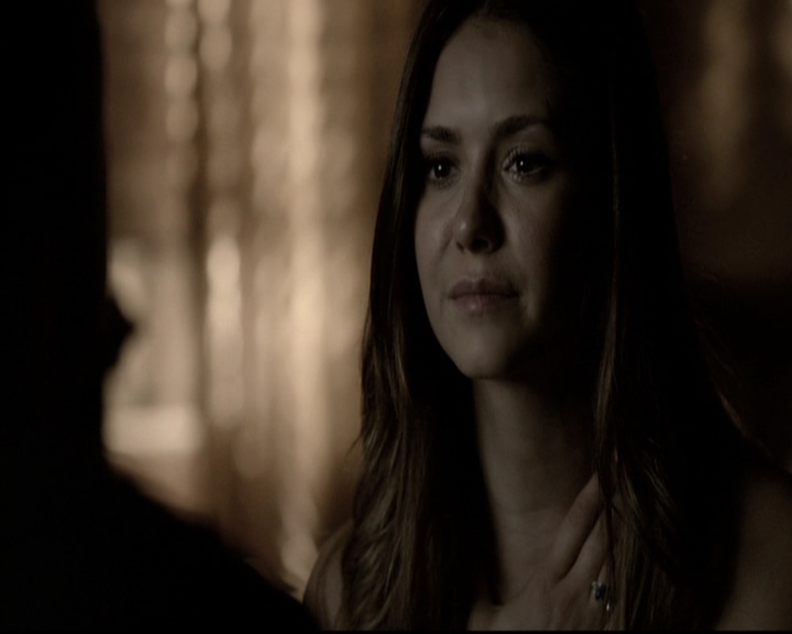 VampireDiariesWorld-dot-nl_6x02YellowLedbetter1841.jpg