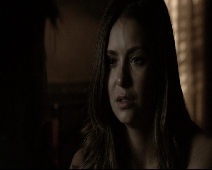 VampireDiariesWorld-dot-nl_6x02YellowLedbetter1872.jpg