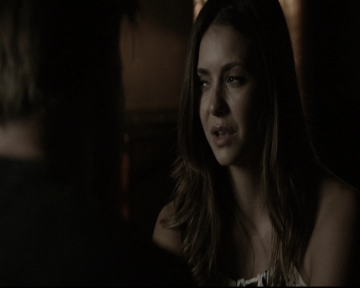 VampireDiariesWorld-dot-nl_6x02YellowLedbetter1882.jpg