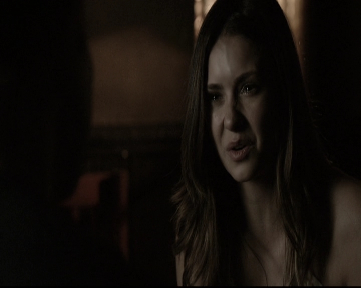 VampireDiariesWorld-dot-nl_6x02YellowLedbetter1886.jpg