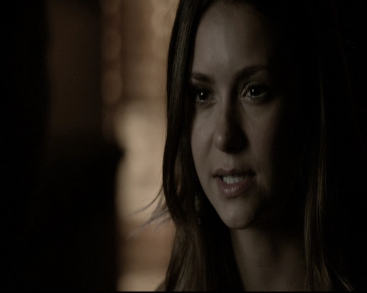 VampireDiariesWorld-dot-nl_6x02YellowLedbetter1900.jpg