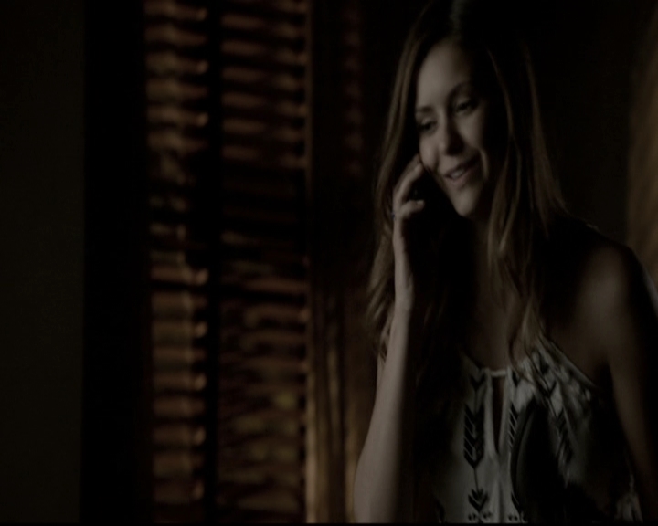 VampireDiariesWorld-dot-nl_6x02YellowLedbetter1922.jpg