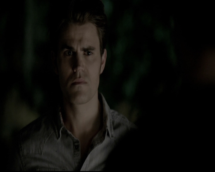 VampireDiariesWorld-dot-nl_6x02YellowLedbetter2038.jpg