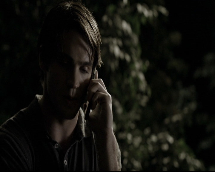 VampireDiariesWorld-dot-nl_6x02YellowLedbetter2074.jpg