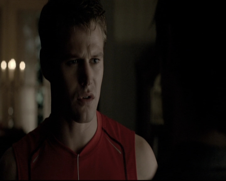 VampireDiariesWorld-dot-nl_6x02YellowLedbetter2104.jpg