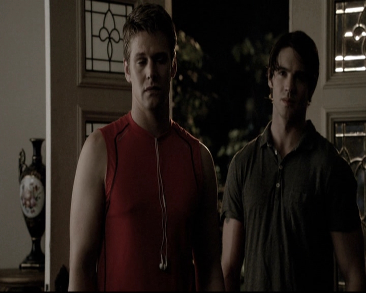 VampireDiariesWorld-dot-nl_6x02YellowLedbetter2120.jpg