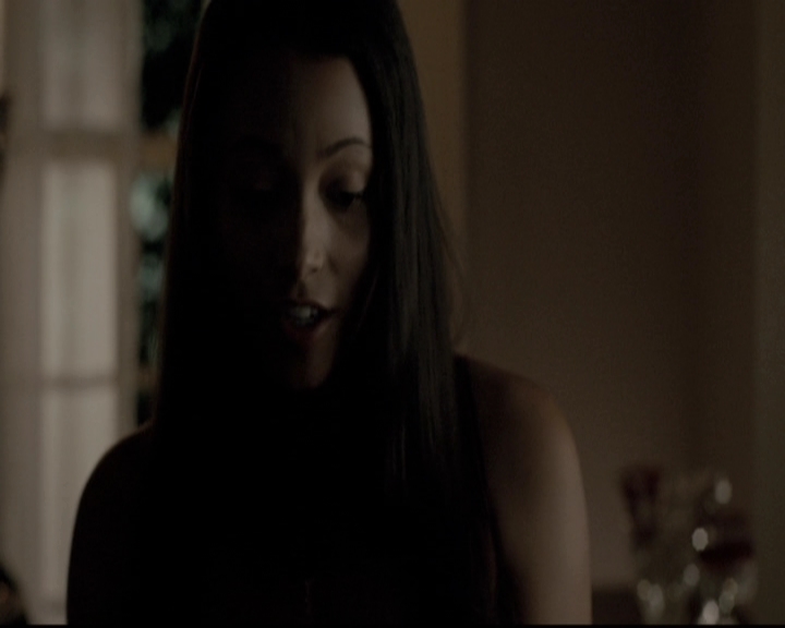 VampireDiariesWorld-dot-nl_6x02YellowLedbetter2122.jpg