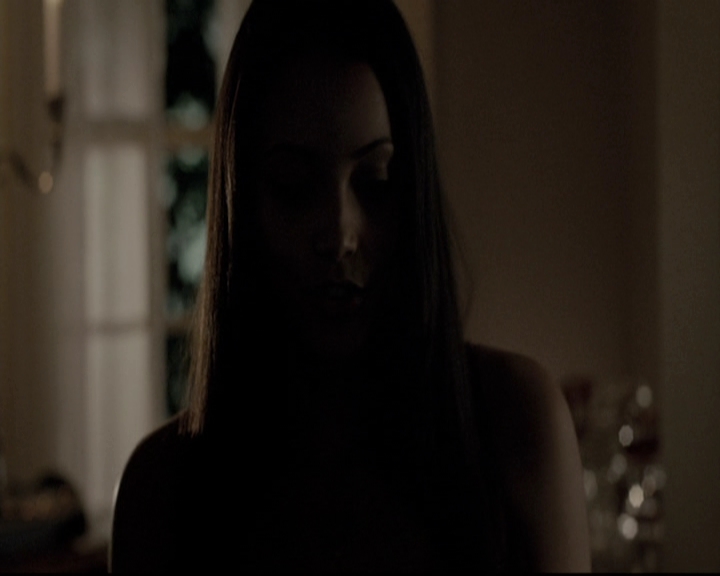 VampireDiariesWorld-dot-nl_6x02YellowLedbetter2123.jpg