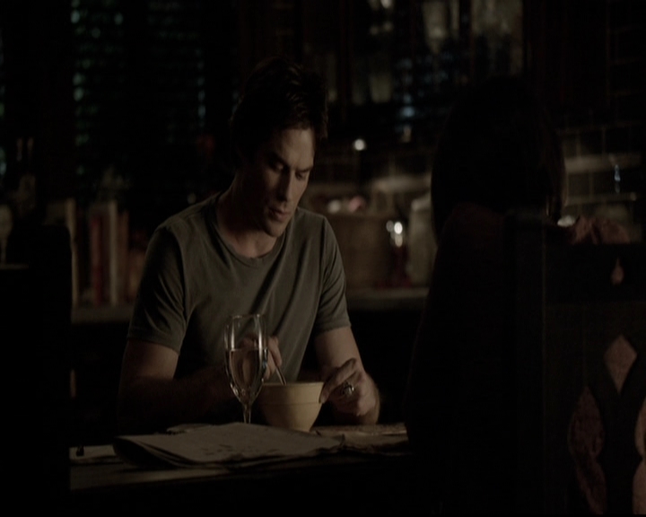 VampireDiariesWorld-dot-nl_6x02YellowLedbetter2264.jpg