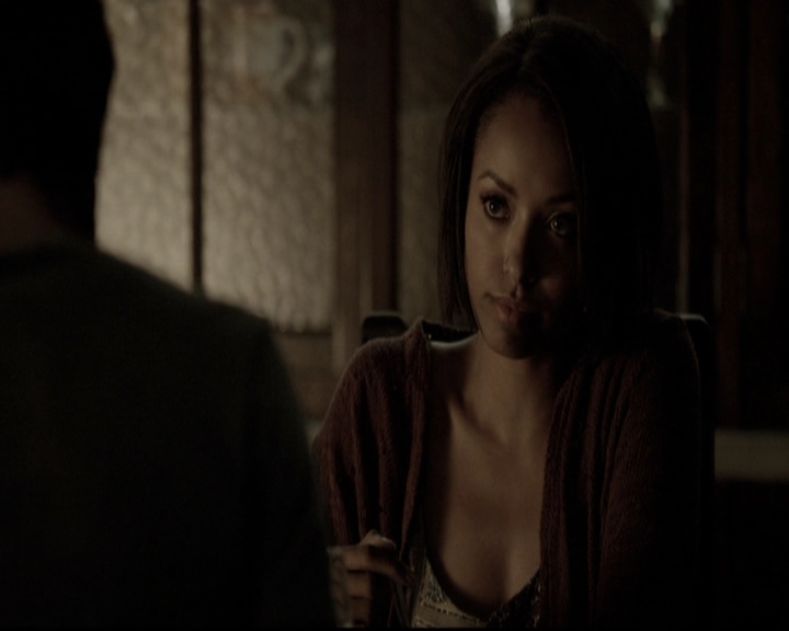 VampireDiariesWorld-dot-nl_6x02YellowLedbetter2271.jpg