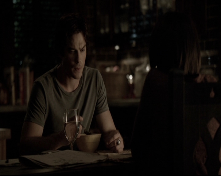 VampireDiariesWorld-dot-nl_6x02YellowLedbetter2274.jpg