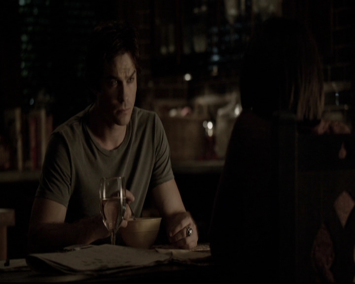 VampireDiariesWorld-dot-nl_6x02YellowLedbetter2275.jpg