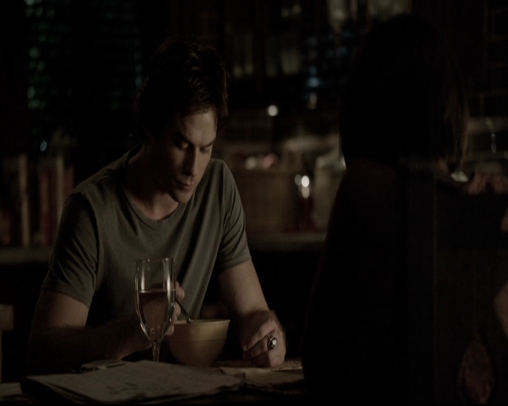 VampireDiariesWorld-dot-nl_6x02YellowLedbetter2279.jpg