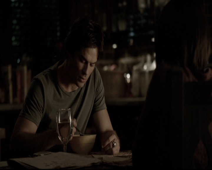 VampireDiariesWorld-dot-nl_6x02YellowLedbetter2280.jpg