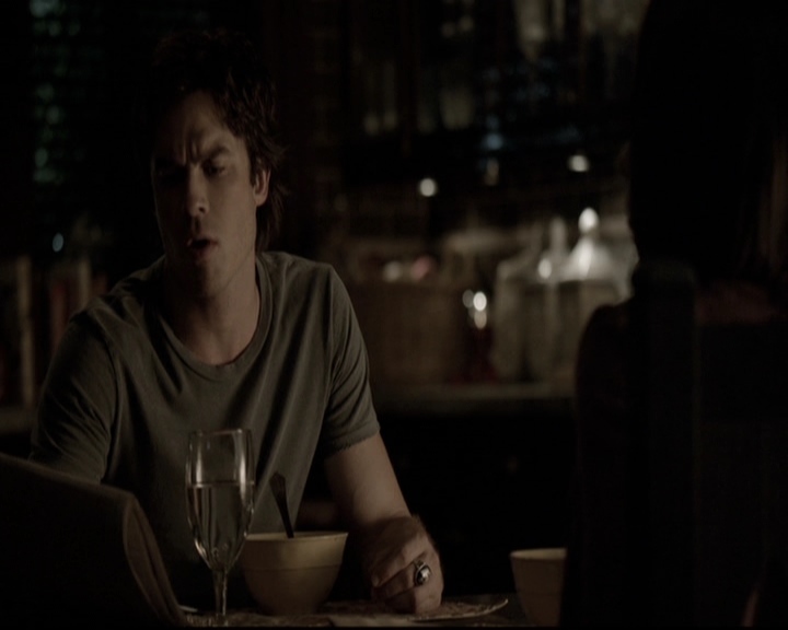 VampireDiariesWorld-dot-nl_6x02YellowLedbetter2285.jpg