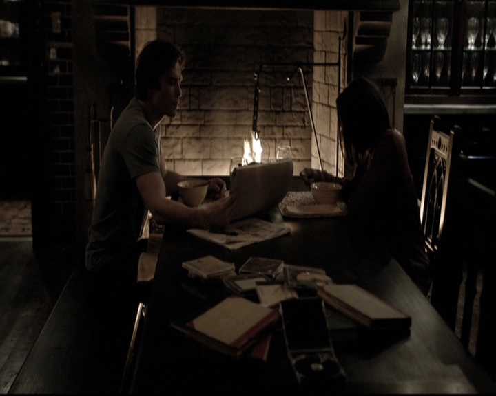 VampireDiariesWorld-dot-nl_6x02YellowLedbetter2293.jpg