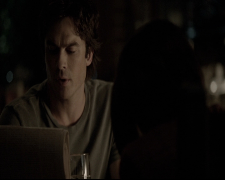 VampireDiariesWorld-dot-nl_6x02YellowLedbetter2294.jpg