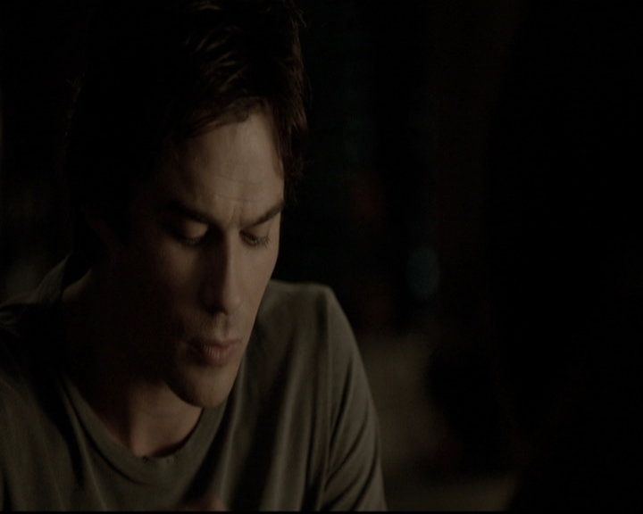 VampireDiariesWorld-dot-nl_6x02YellowLedbetter2308.jpg