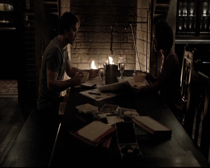 VampireDiariesWorld-dot-nl_6x02YellowLedbetter2319.jpg