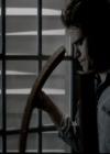 VampireDiariesWorld-dot-nl_6x02YellowLedbetter1999.jpg