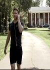 VampireDiariesWorld-dot-nl_6x02YellowLedbetter2156.jpg