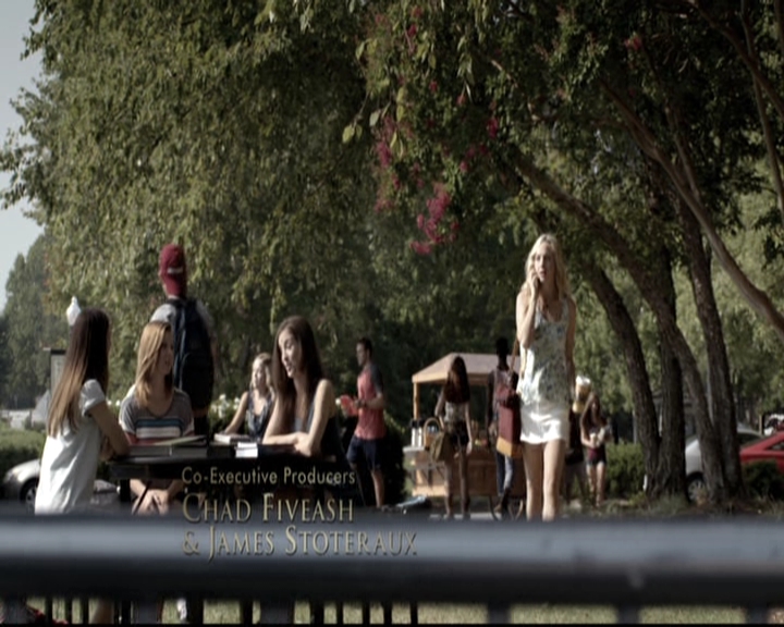 VampireDiariesWorld-dot-nl_6x03WelcomeToParadise0201.jpg