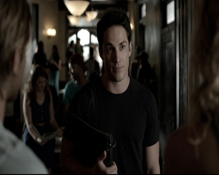 VampireDiariesWorld-dot-nl_6x03WelcomeToParadise0302.jpg