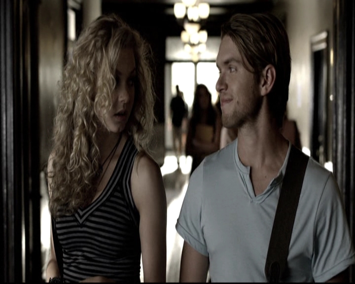 VampireDiariesWorld-dot-nl_6x03WelcomeToParadise0315.jpg