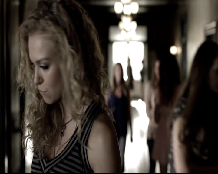 VampireDiariesWorld-dot-nl_6x03WelcomeToParadise0323.jpg