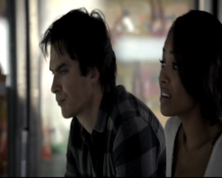 VampireDiariesWorld-dot-nl_6x03WelcomeToParadise0403.jpg