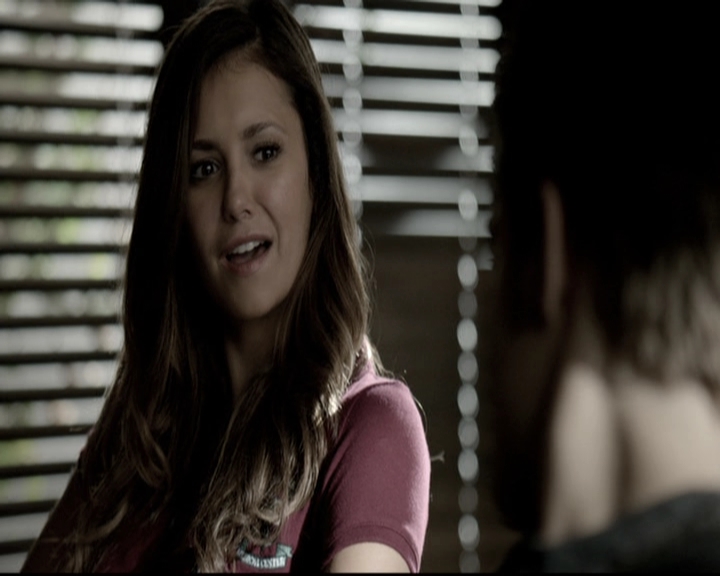 VampireDiariesWorld-dot-nl_6x03WelcomeToParadise0512.jpg