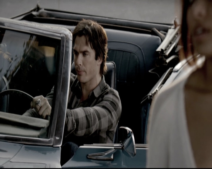 VampireDiariesWorld-dot-nl_6x03WelcomeToParadise0805.jpg