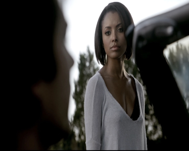 VampireDiariesWorld-dot-nl_6x03WelcomeToParadise0809.jpg