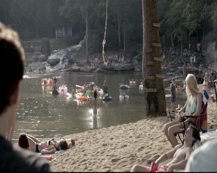 VampireDiariesWorld-dot-nl_6x03WelcomeToParadise0909.jpg