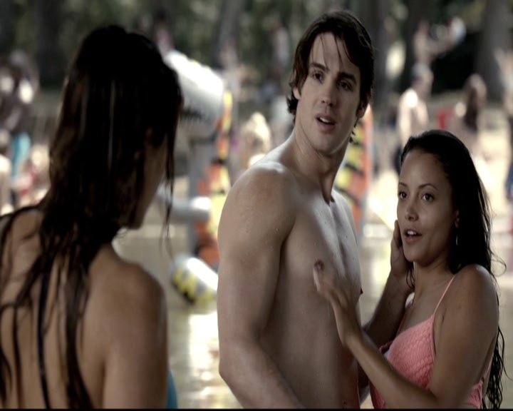 VampireDiariesWorld-dot-nl_6x03WelcomeToParadise0928.jpg