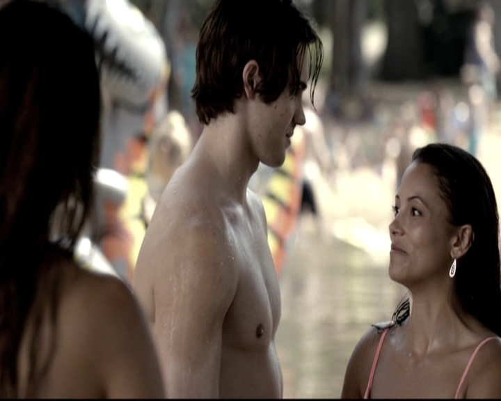 VampireDiariesWorld-dot-nl_6x03WelcomeToParadise0940.jpg