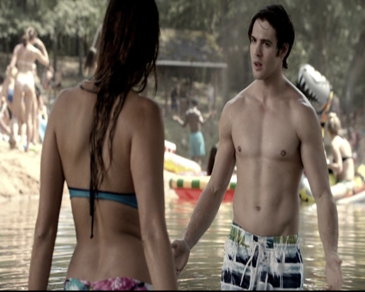 VampireDiariesWorld-dot-nl_6x03WelcomeToParadise0949.jpg