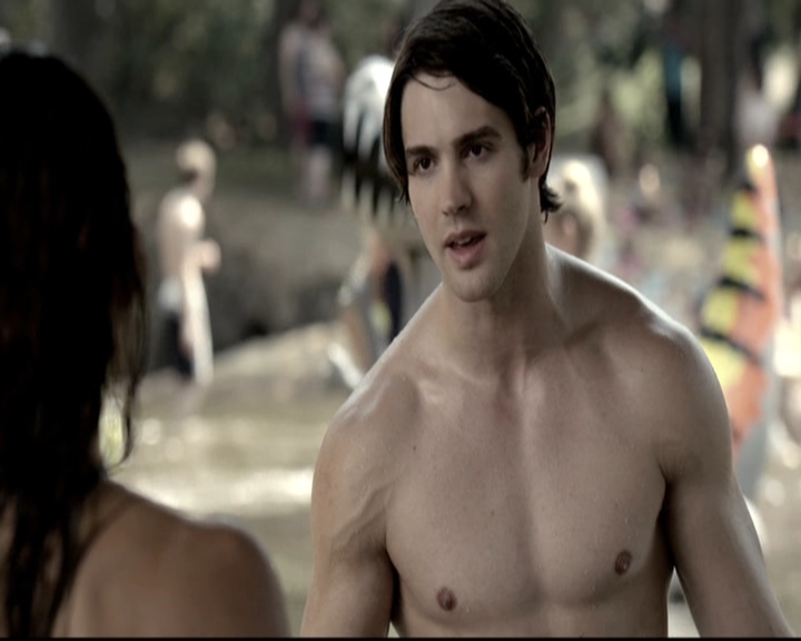 VampireDiariesWorld-dot-nl_6x03WelcomeToParadise0952.jpg