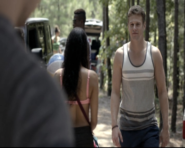 VampireDiariesWorld-dot-nl_6x03WelcomeToParadise0965.jpg