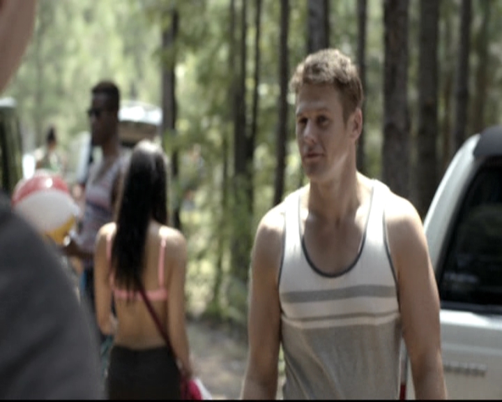 VampireDiariesWorld-dot-nl_6x03WelcomeToParadise0966.jpg