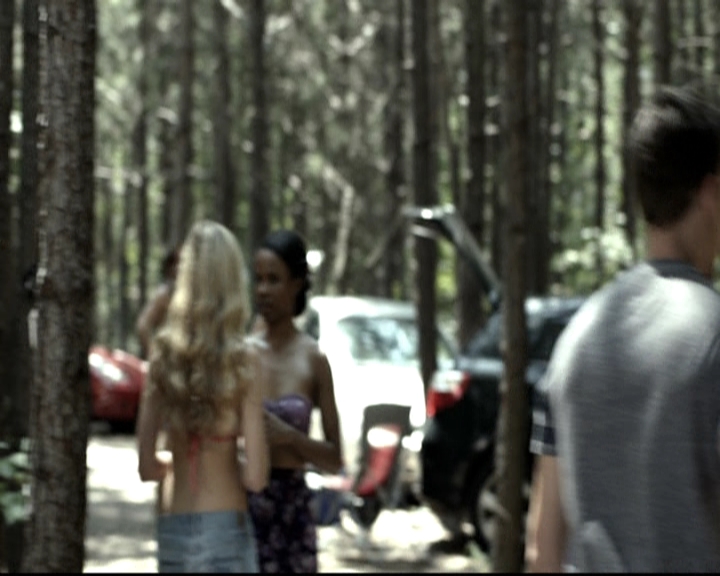 VampireDiariesWorld-dot-nl_6x03WelcomeToParadise1022.jpg