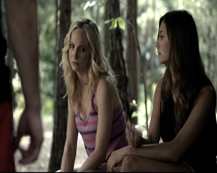 VampireDiariesWorld-dot-nl_6x03WelcomeToParadise1104.jpg